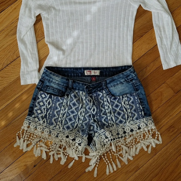 lei Pants - Wicked cute shorts